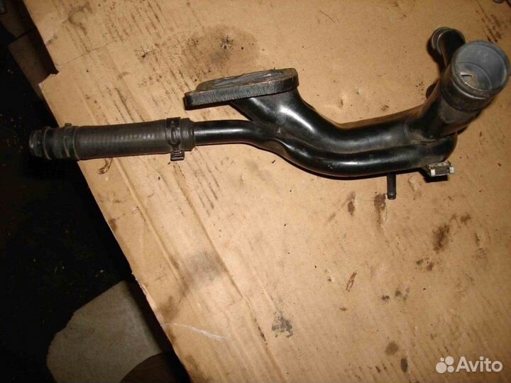 Патрубок Audi A8 4E 2003-2010