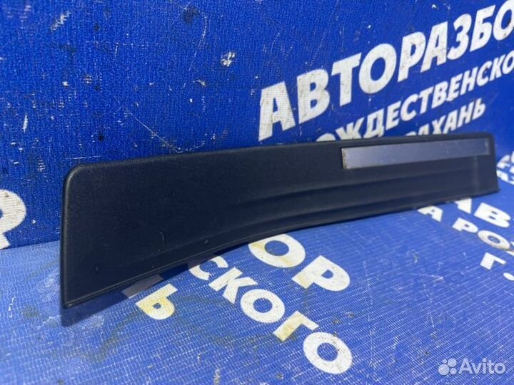 Накладка на порог Nissan Teana J32 седан VQ25DE