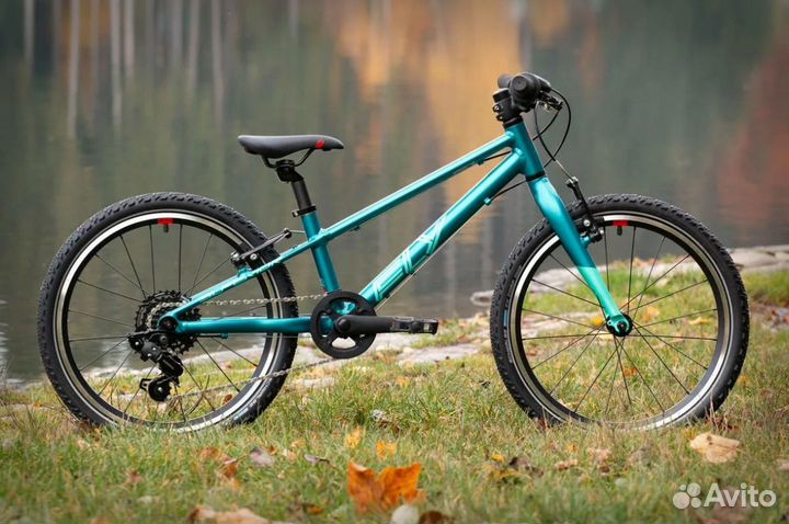 Superior fly 27 (xs)