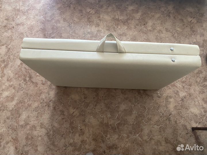 Складная массажная кушетка