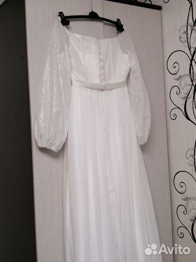 Свадебное платье