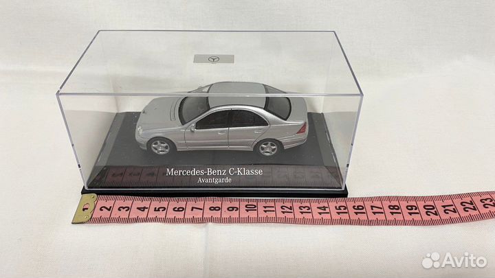 Модель автомобиля Mercedes-Benz