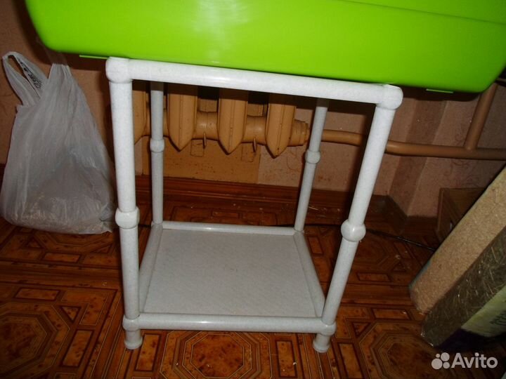 Подставка под бутыль 19л стеллажи пластик