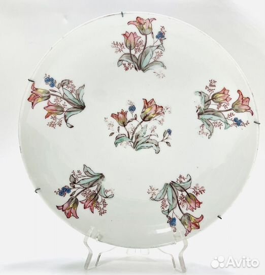 Блюдо с тюльпанами. Фарфор, деколь. Завод Гарднера