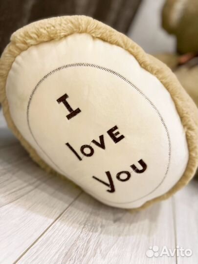 Плюшевый медведь