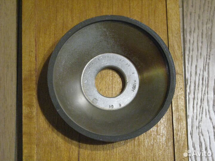Круг шлифовальный 12. Круг алмазный заточной 125х12.7. Алмазный круг чашечный диаметр 55мм. Бакелитовая связка абразивных кругов.