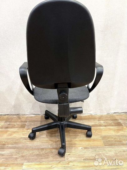 Компьютерное кресло