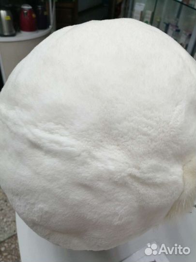 Берет женский меховой