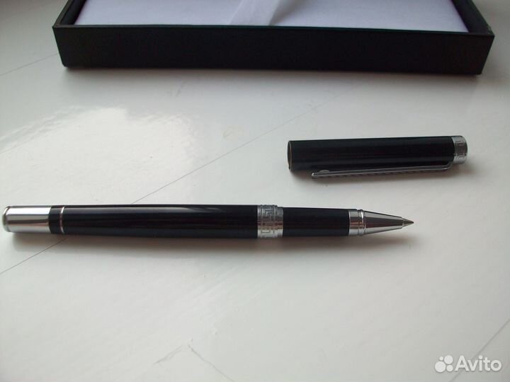 Ручка шариковая Delucci в футляре новая