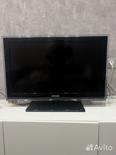 Телевизор samsung