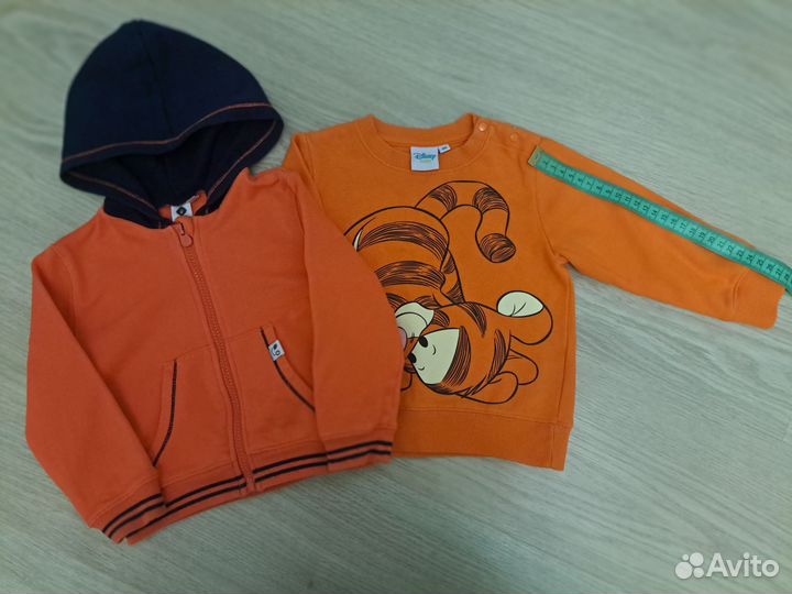 Кофточки две