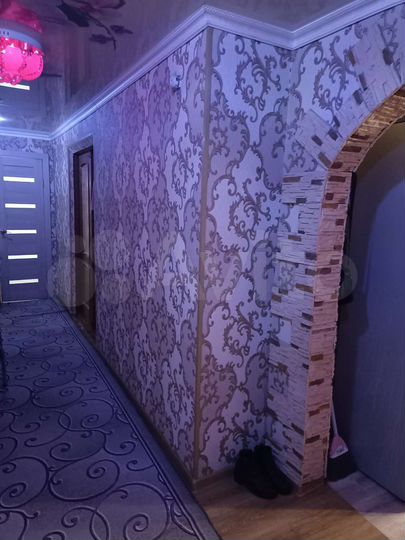 2-к. квартира, 72 м², 1/3 эт.