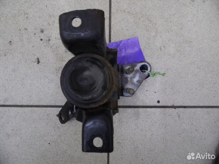 Опора двигателя правая Toyota Corolla E12 2001-200