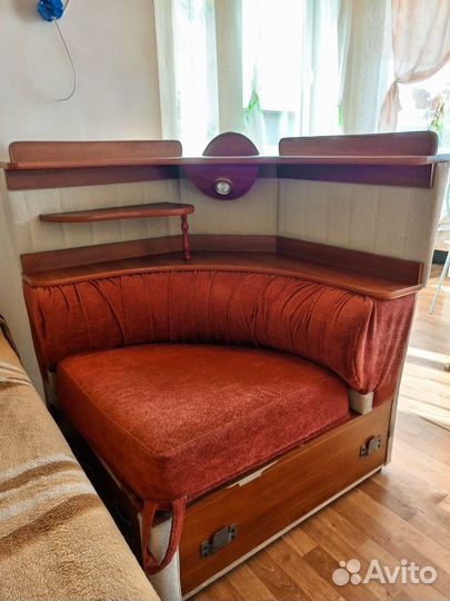 Угловой диван бу