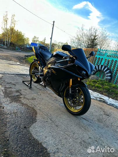 Yamaha yzf-R1