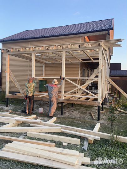 Бригада строителей