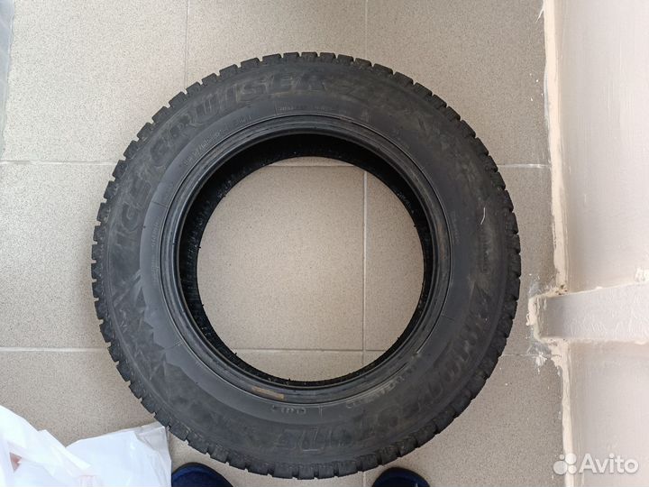 Bridgestone Ice Cruiser 7000 2.25/4.5 R4 19