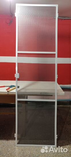 Москитные сетки на окна и двери