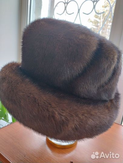Шляпа зимняя женская
