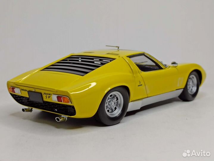 Lamborghini Miura P400SV Kyosho 1:18
