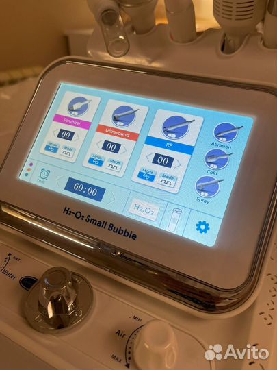 Косметологический аппарат гидропилинга 6 в 1