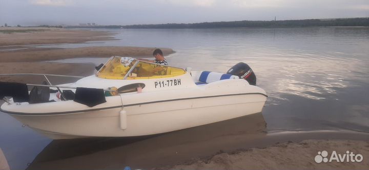 Катер с каютой/4-х тактный suzuki. 100 и прицепом