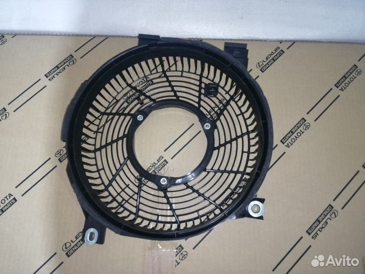 Кожух вентилятора AC Toyota Prado 150