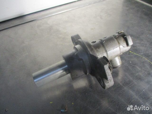 Цилиндр тормозной главный Renault Fluence L30R K4M