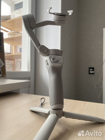 Стабилизатор Dji osmo mobile 4