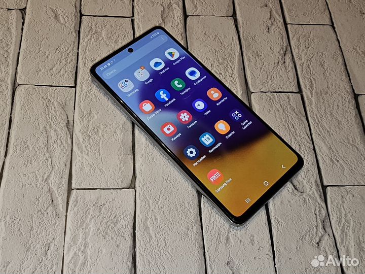 Samsung Galaxy A72, 6/128 ГБ