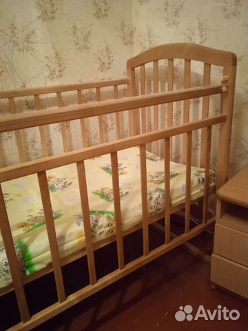 Детская кроватка