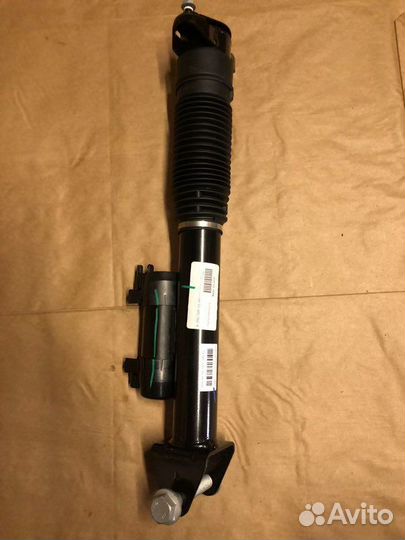 Задний амортизатор Mercedes-Benz