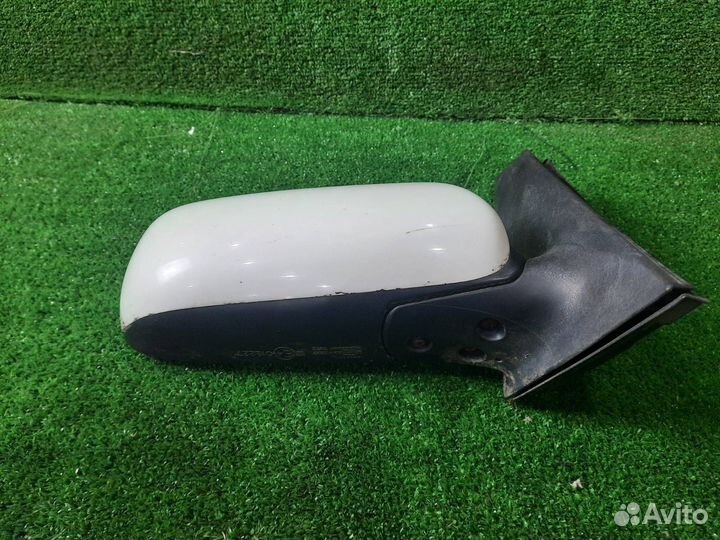 Зеркало правое Toyota Prius NHW20 1NZ-FXE