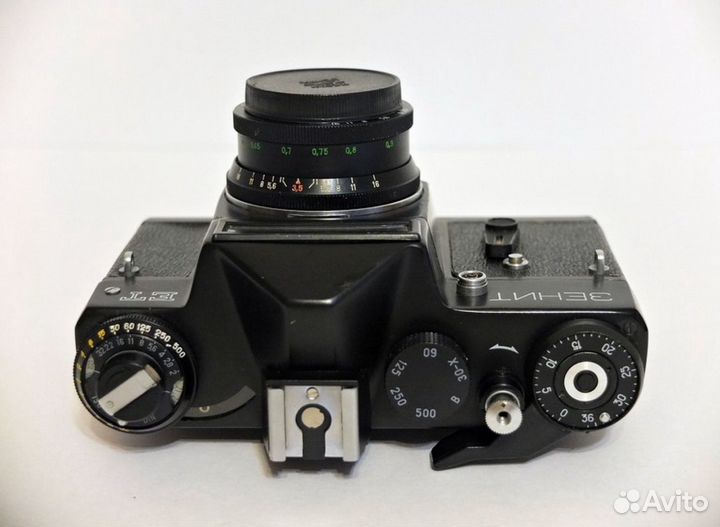 Зеркалка Зенит с объективом СССР