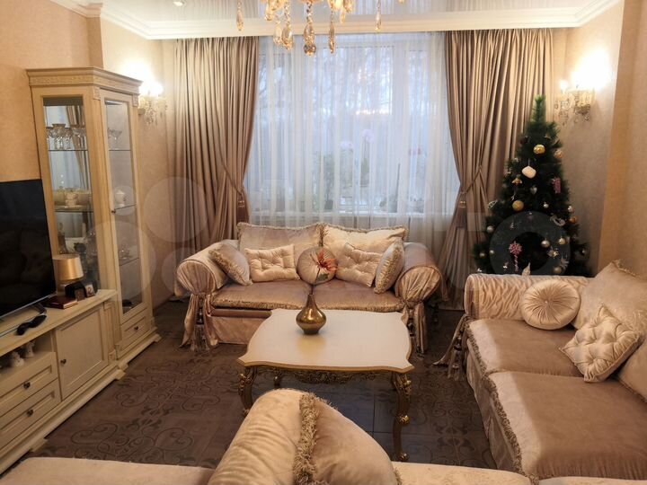 3-к. квартира, 114,5 м², 2/14 эт.