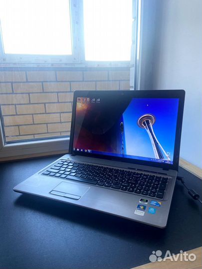 Lenovo IdeaPad z560