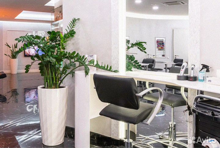 3 часа: Аренда кресла парикмахера в салоне м.Беляе