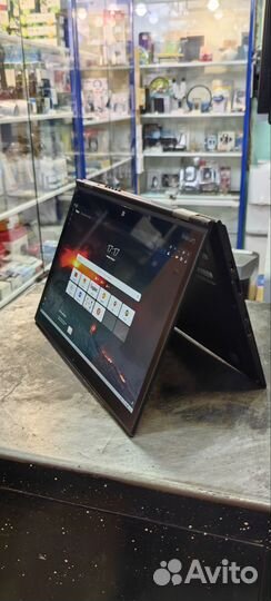 Lenovo ThinkPad X1 Yoga, i7, 16 Gb, в отличном сос