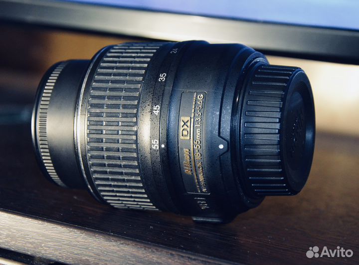 Объектив Nikon kit 18-55