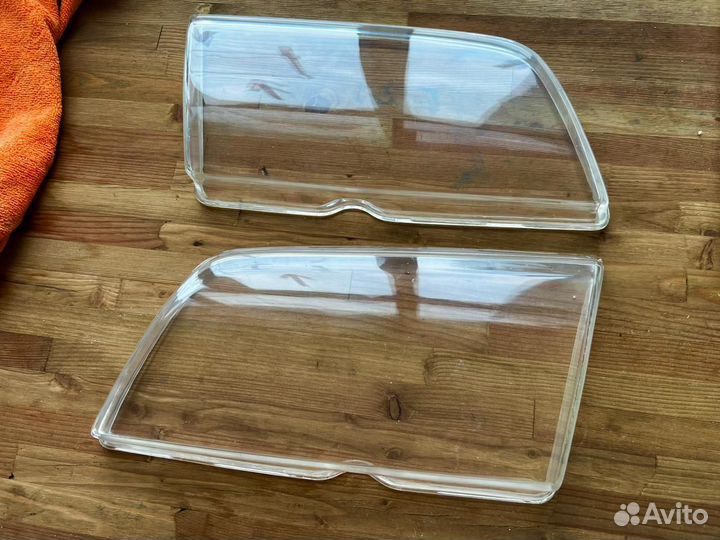 Стекла фар на Мерседес 202w без рифления под линзы