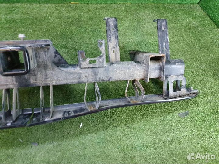 Усилитель заднего бампера Chevrolet Tahoe