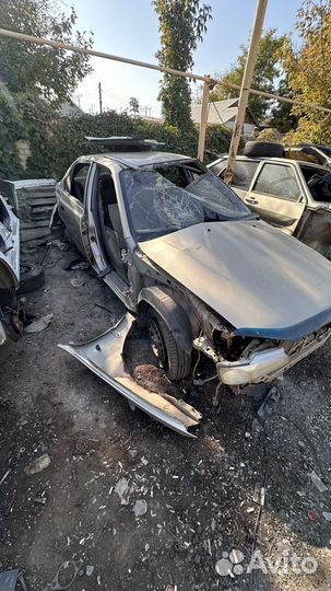 В разборе хендай акцент запчасти