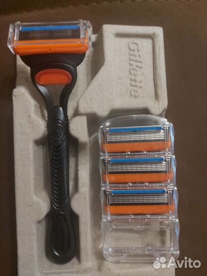Gillette fusion 5 (4-кассеты ). Оригинал