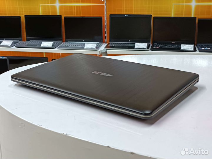 Ноутбук Asus 15.6