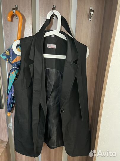 Женские вещи 46 размер и кожанные сумки