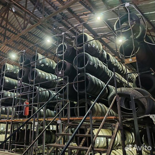 Goodyear EfficientGrip Performance 215/55 R17 94V