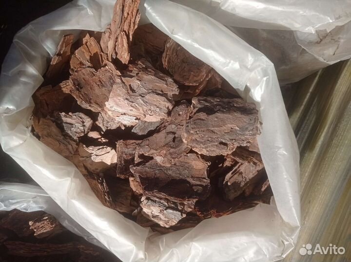 Кора сосны, мульча, кора листвиницы