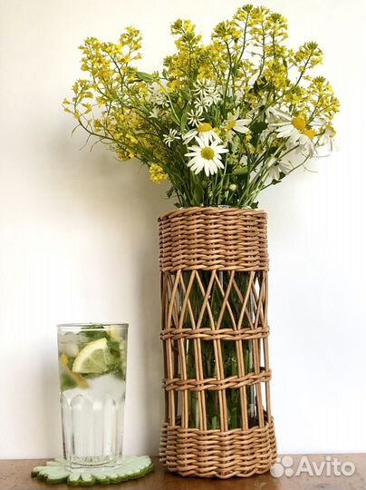 Ваза плетеная