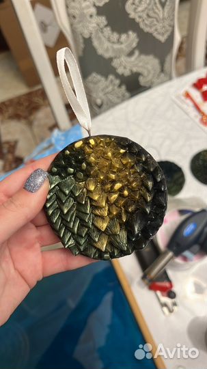 Елочные игрушки из смолы