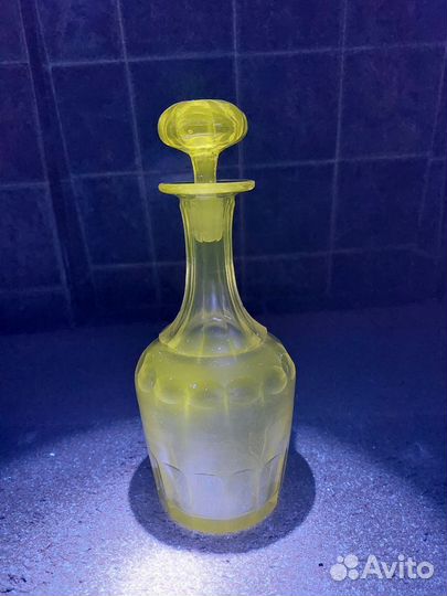 Графин старинный